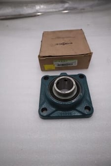 New dodge 050835 f4b-sc-107-nl flange mount ball bearing stock h483a