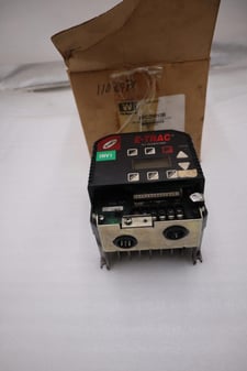 Danfoss xfc2002-0b drive micro-inverter xfc2000 series input: 208-230 vac h1043