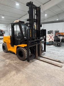14000-15500 lb. Hyster #H155XL2, diesel forklift, 173.5" -212" lift height, 2 speed powershift