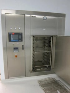 27.6" x 51.2" x 31.9" Lytzen #SU-MN-OVN-002 #C/1300, Single Door Dry Heat Sterilizer, Stainless Steel, Lytcon