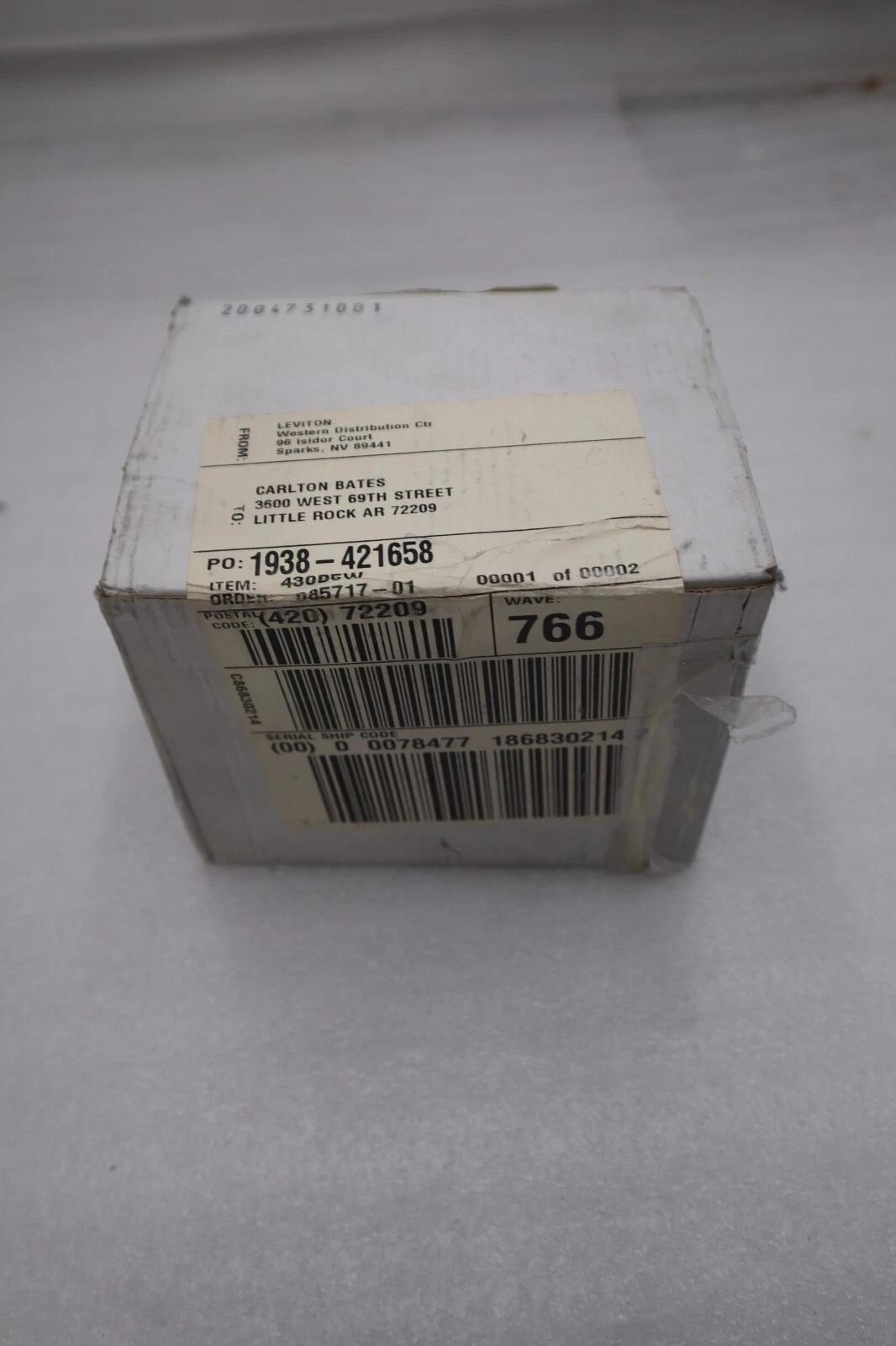 NEW IN BOX Leviton 430B5W 30A 3 PHASE 600V AC/CA STOCK H212