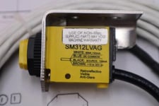 NEW Banner SM312LVAG Photoelectric Sensor STOCK H1551A