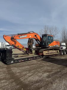 Daewoo Doosan #DX225LC-5, Hydraulic Excavator, 166 HP, 113-gallon, 21' 10" max. dig depth, 32' 10" max.