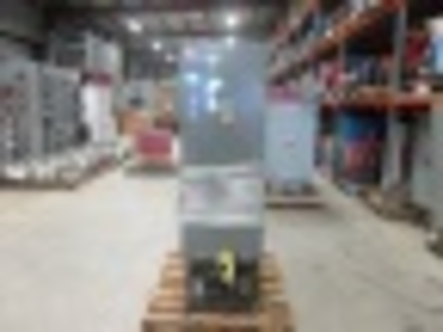 2000 Amps, Federal Pacific, DST-5-250-2000A, electrically operated, drawout, #AB5831