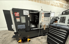 Haas #ST-25Y, 3-Axis CNC Lathe, 31.7" swing, 21" machining length, 12" turning diameter, 10" chuck, 3" bar