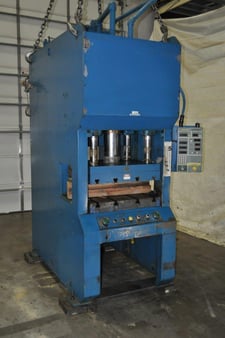 100 Ton, Greenerd #HCT-100, hydraulic press, 10" stroke, 21.7" daylight, 32" x27"bed, 14" windows, 1986