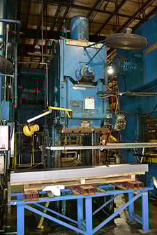 150 Ton, Niagara #E-150, OBI press, 10" stroke, 26" Shut Height, 6" adj., 27 SPM, 50" x30"bed, air clutch &