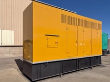300 KW Caterpillar, Diesel Generator, 451 amps, 277/480 Volts, 3PH, 661 hours, 2002