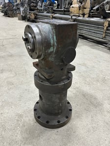 Giddings & Lewis, right angle head, 30" reach, #50 taper, fits 5" G & L horizontal boring mill, 1979