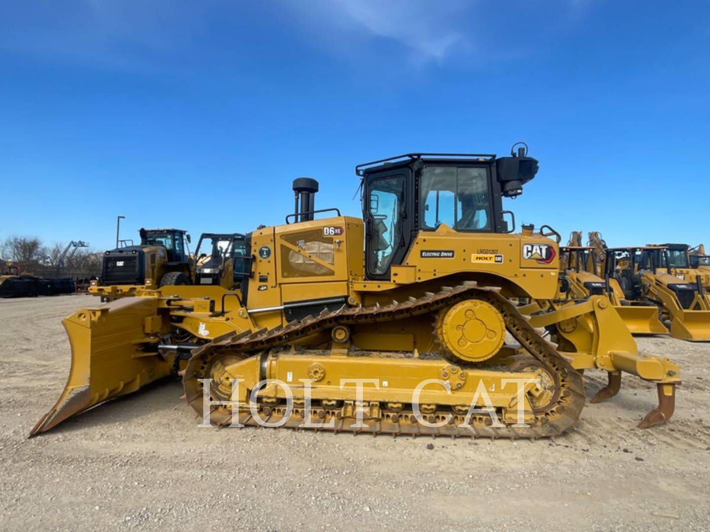 Caterpillar D6XELGPVP3, Crawler Dozer, 2905 hours, S/N: LRG01207, 2024