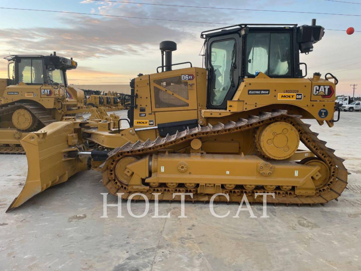 Caterpillar D6XELGPVP3, Crawler Dozer, 1999 hours, S/N: LRG01209, 2024