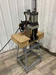 Air press, 500 lb. capacity, 2 stroke, 6" open height