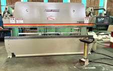 100 Ton, Accurpress #710012, Hydraulic Press Brake, 12' overall die length, 126.5" between housings, 14" open