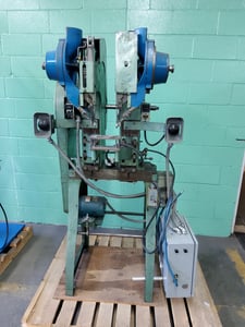 Chicago #722, double rivet machine, serial #1347-DS