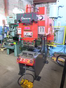 30 Ton, Amada #SPH-30c, fabricator press brake, 3.94"stroke, 20.1"throat, programmable back gauge, 2000