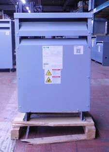 30 KVA 480 Delta Primary, 208Y/120 Secondary, Eaton, 3 Phase Transformer V48M28T3016