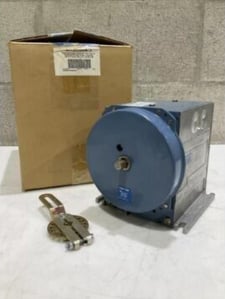 Johnson #M13OGGA, Rotary motor actuator, 24 VAC, unused