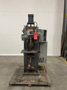 100 KVA Alphil #ARK24, Spot Welder, 24" throat, 225 amps, 440 Primary, 12.2 sec.