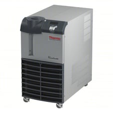 Thermoflex #2500, recirculating chiller, 7.2 Liters, R134A, 5°C to 40°C, digital temperature Control
