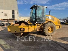 Caterpillar CS54B, Vibratory Single Drum Smooth, 1862 hours, S/N: CS500171, 2016