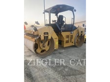 Caterpillar CB66B, Compactor, 2467 hours, S/N: B6600262, 2017