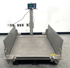 Mettler Toledo #IND570, portable floor scale, fold down ramps