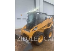 Cat 242, Skid Steer Loader, 919 hours, S/N: CMB01202, 2003