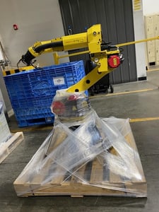 Fanuc, m- 10ia/12, 6-Axis, R-30iB, 12 Kg, 1420mm reach, low usage, 2017