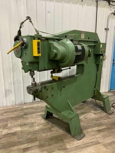 No. P9 Pullmax, nibbler, 48" throat, circle cutting attachment, 5 HP