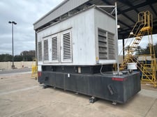 800 KW Caterpillar #3412C, Enclosed on Fuel Tank, 1800 RPM, 480 Volts, 60 Hz, 2006, 785 Hours