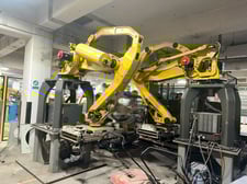 Fanuc, M-410iB/160, Robot w/ R-J3iB Controller Palletizing Robot