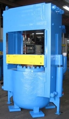 705 Ton, Bolling, 24" x24", slab side, 20" ram, rated @ 4500 psi, 20" daylight, 16" stroke, #2385 (2