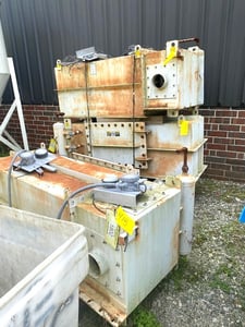 58 sq.ft., Buhler, horizontal mounted bin vent filters, pulse jet cleaning, 16 bags, carbon steel