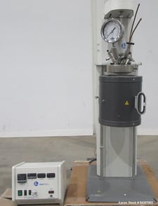 Parr, Pressure Reactor w/ Controller
