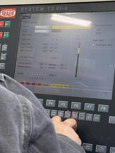 Traub #TNX65/42, CNC Lathe, 6" chuck, 2.6" bar, 32 HP, 5k RPM, 66 holders, TX8is cnc, parts, 2007