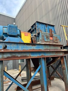 Cutler-Hammer Mill, 40" x 18" Feed, 200 Hp, Weg TEFC, AS IS