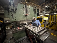 400 Ton Accurpress #74008, CNC Press Brake, 8' overall, 148" between housing, 10" throat, 10" ram, 20" open