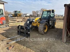 Cat TH408D, Telehandler, 2690 hours, S/N: TH901054, 2021