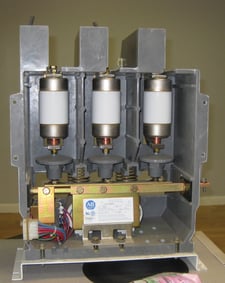 400 Amp. Allen-Bradley, 1502 V4DBDA1, Vacuum Contactor