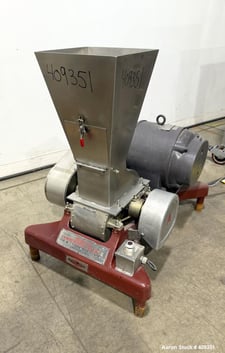 Fitzpatrick Fitz-Mill #D, Hammer Mill, VFD Control, 12" diameter cut chamber, 16 blades, 7.5 HP, GS2 drive