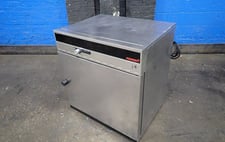 22" width x 16" D x 16" H Memmert #HCP108, Oven, 1 kW, 8.7 Amps, 115 V