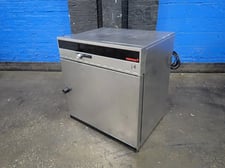 22" width x 16" D x 16" H Memmert #HCP108, Oven, 1 kW, 8.7 Amps, 115 V