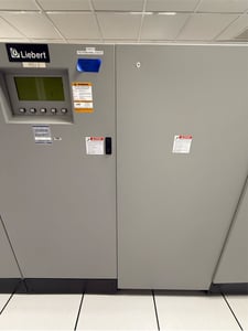640 Amp. Liebert STC0800P10S7577, Static Transfer Switch, 208 Volts, 2000 (2 available)