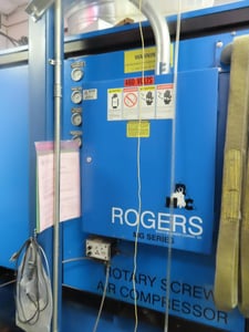 126 cfm, 100 psi, Rogers #30-RMC-MG30-100, rotary screw air compressor, Zeks 125NCGA100 air dryer, R-404, 2007
