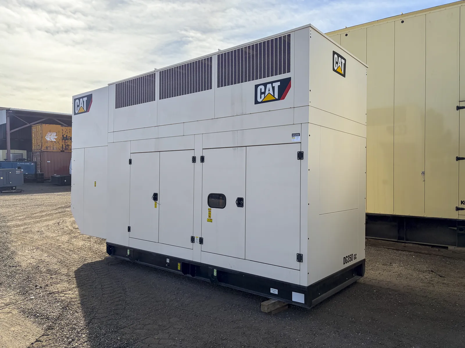 350 KW Caterpillar #E2842E203, Natural gas generator, sound attenuated enclosure, 277/480 Volts, 2018