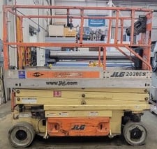 800 lb. JLG #2030-ES, scissor lift, electric, 20' platform height, 26' working height, 2005
