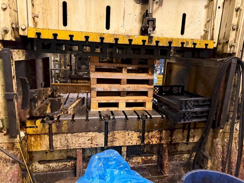 84" L x 48" width x 7" H T-Slot Bolster Plate