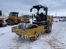 Caterpillar CS44B, Vibratory Single Drum Smooth, 819 hours, S/N: 4G300300, 2019