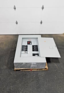 225 Amp. General Electric, CCB, panelboard, 4W, 3 phase, 277/480 Volts