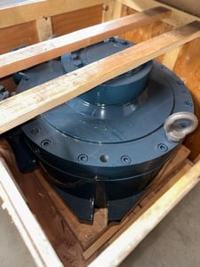 Hagglunds #HMS-910.1, Titan Hydraulic Motor, 1118 cu.in. displacement, 4650 psi max. pressure, 60 RPM